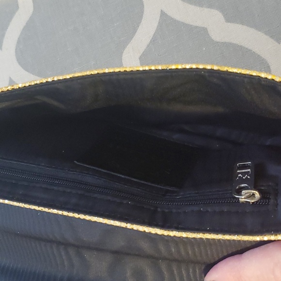 Marc by Marc Jacobs Wristlet - Picture 7 of 11